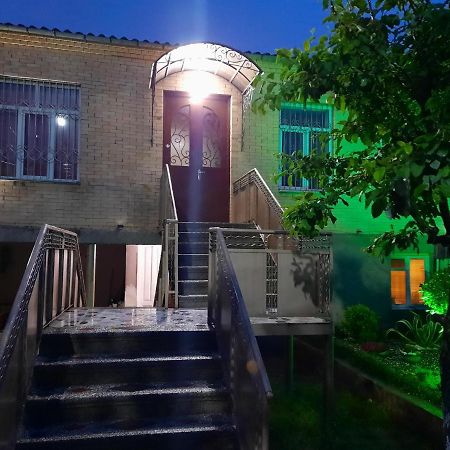 Sisi Guest House Kutaisi Exterior foto