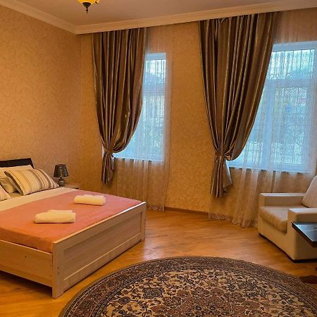 Sisi Guest House Kutaisi Exterior foto